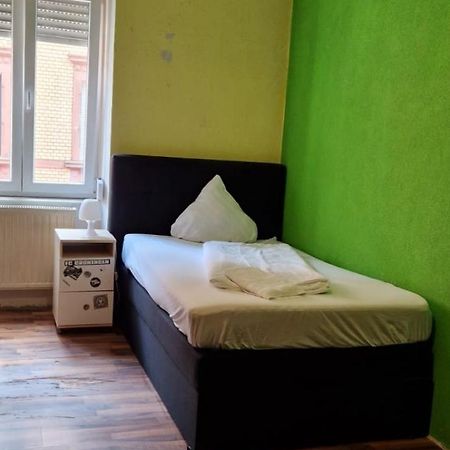 Wohnung In Kaiserslautern Exteriör bild
