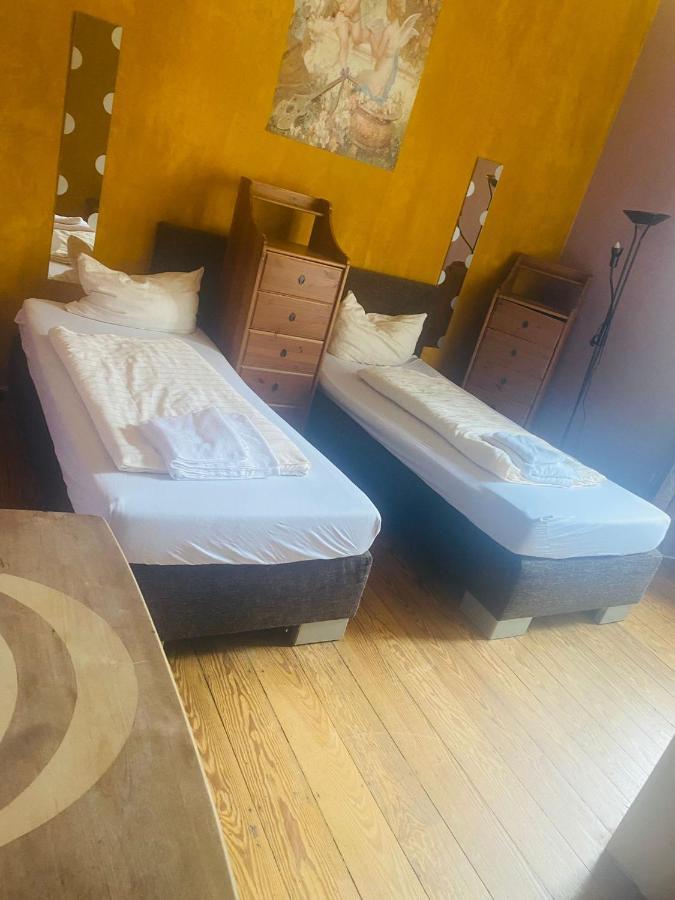 Wohnung In Kaiserslautern Exteriör bild